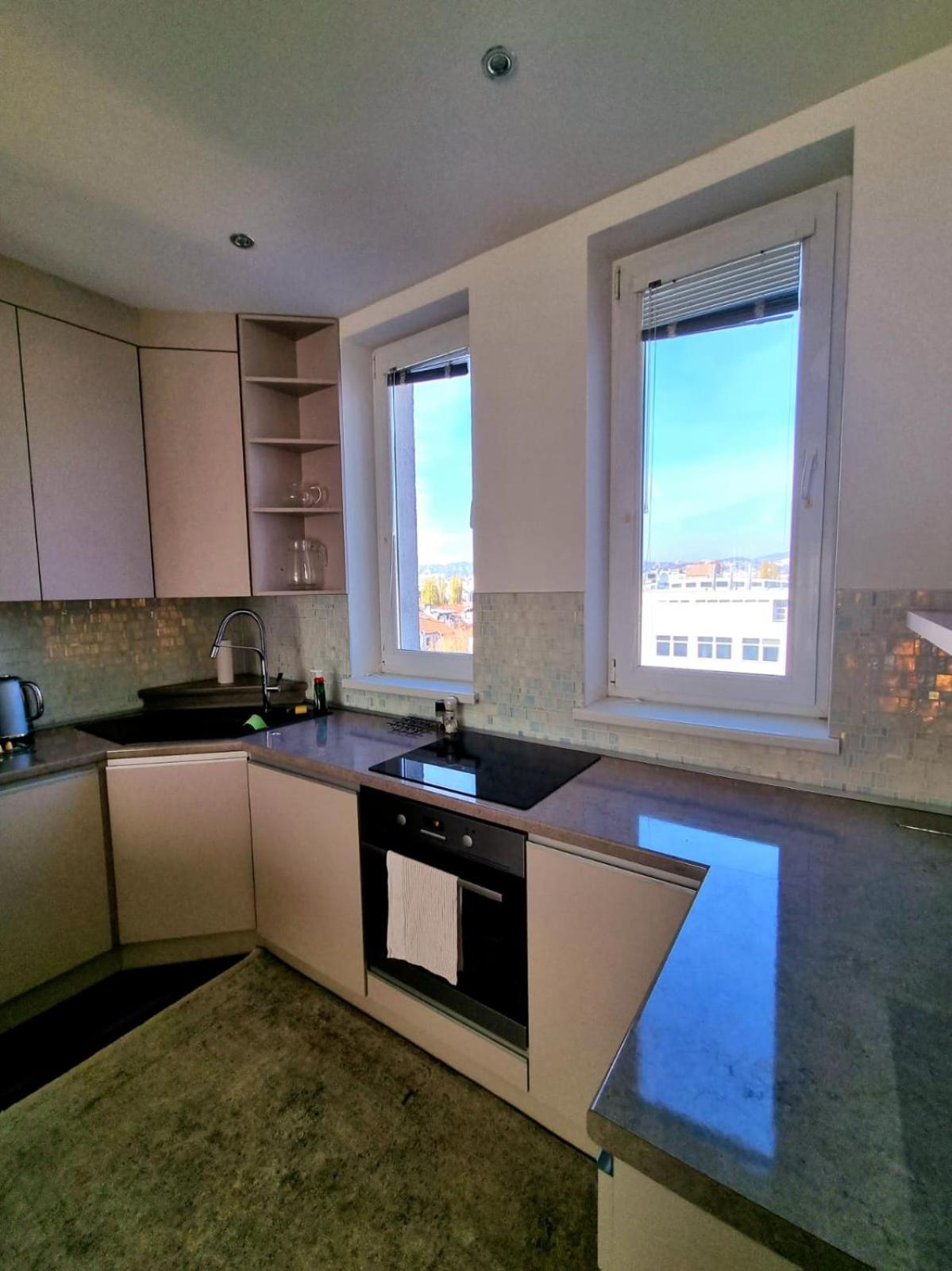 Apartment Premium Old Town Huge Terasse Near Eurovea With Amaznig View