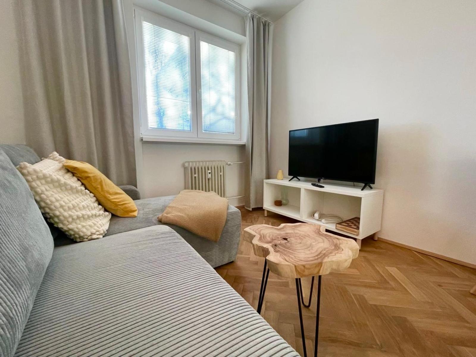 Apartment Sunny Near Centre *