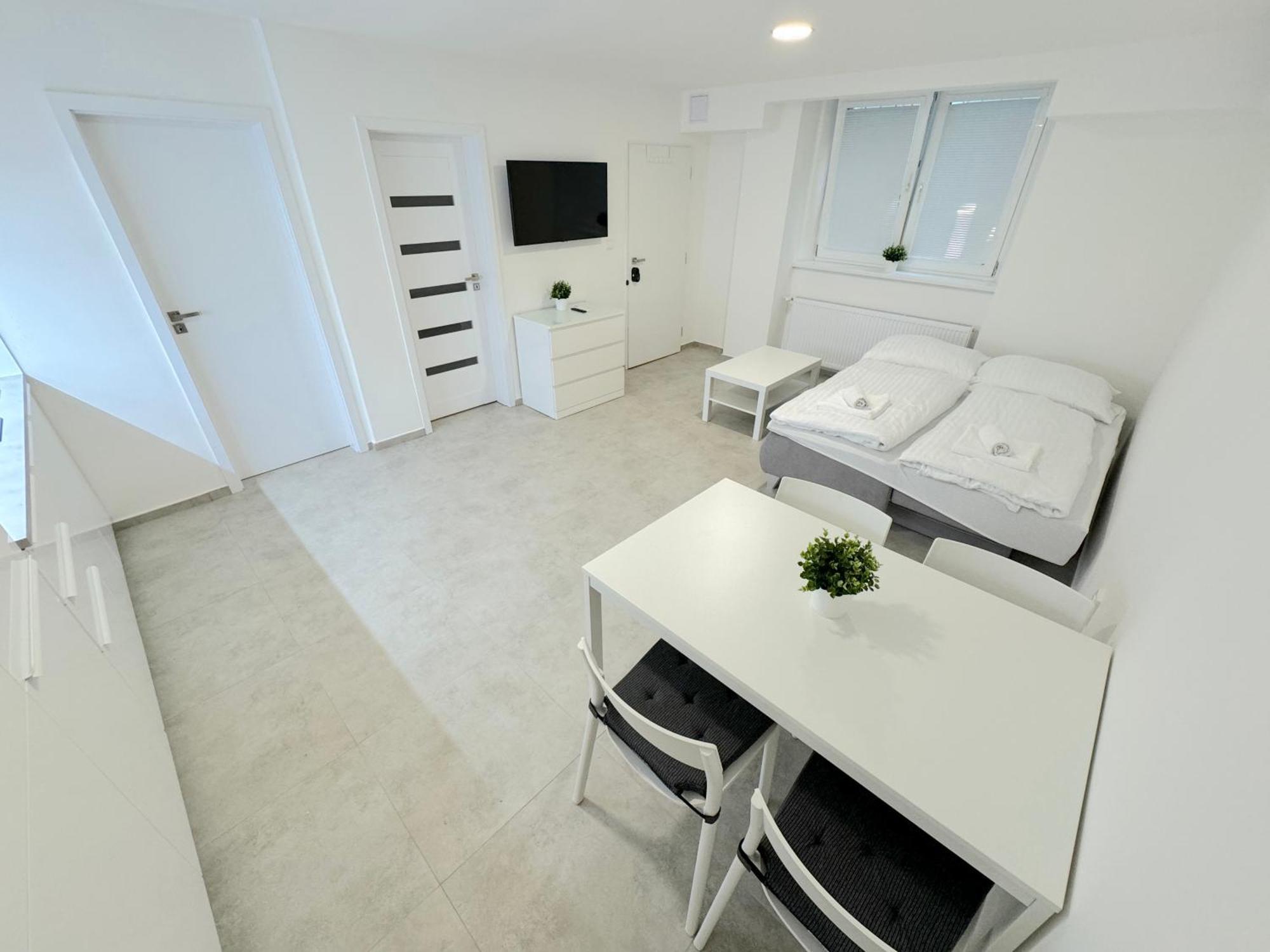 Apartment Krasny - 2 V Srdci Centra Bratislava