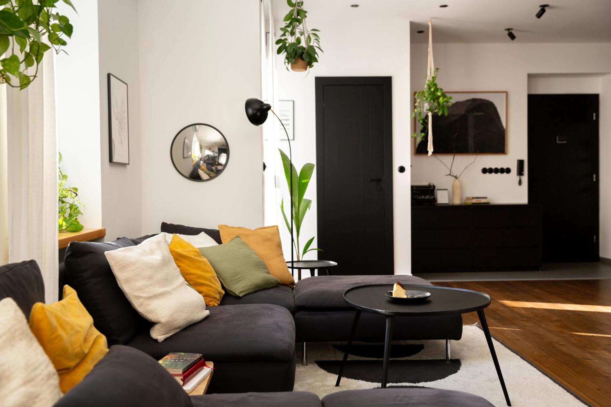 Apartment Evergreen - Design & Spacious Old Town With Ac, 1,5 Bath, Family-friendly *