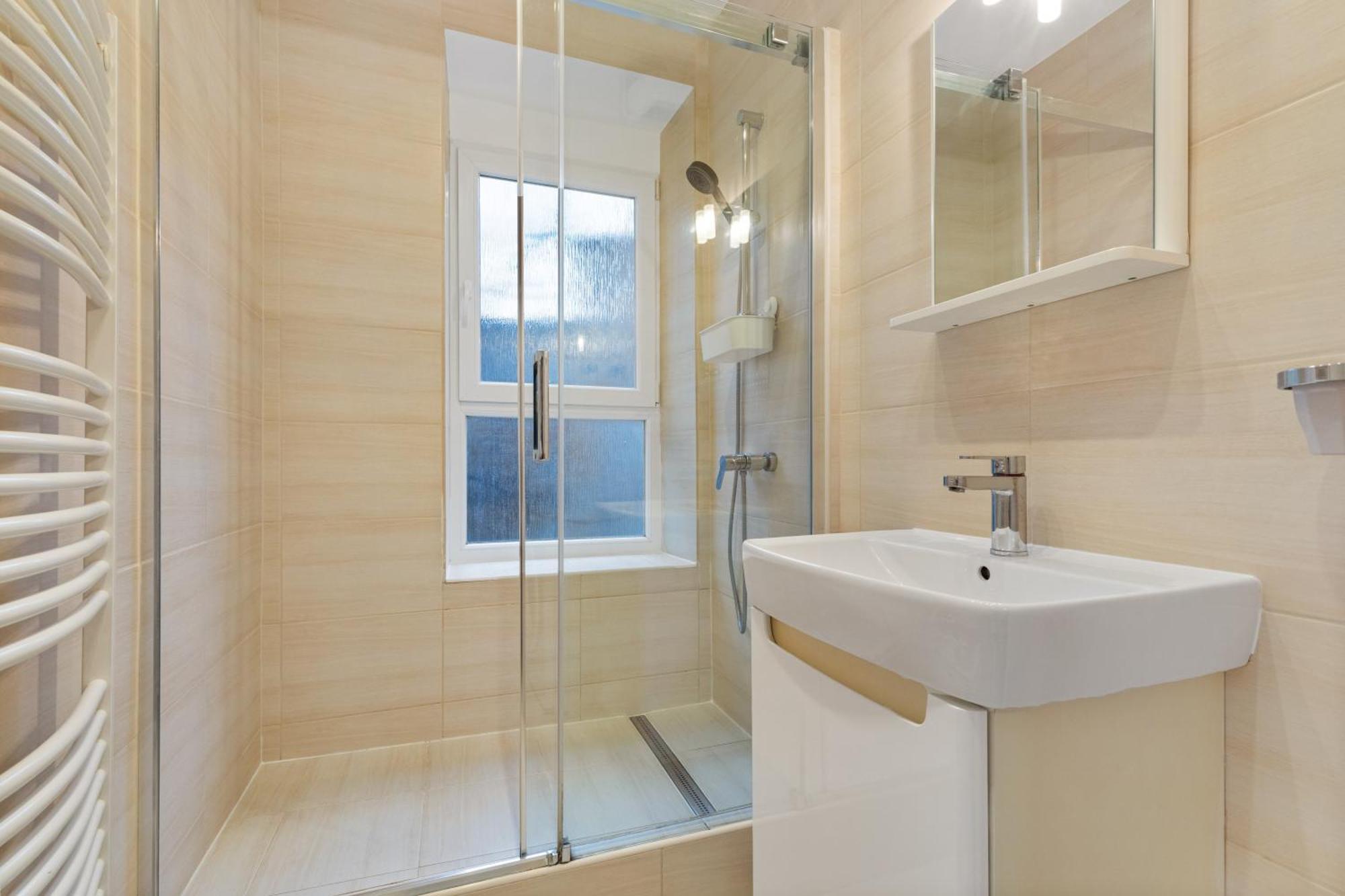 Glorious Space In Centre Apartment