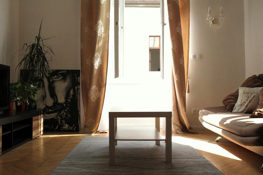 Paul's Palace - Absolute Center! Apartment