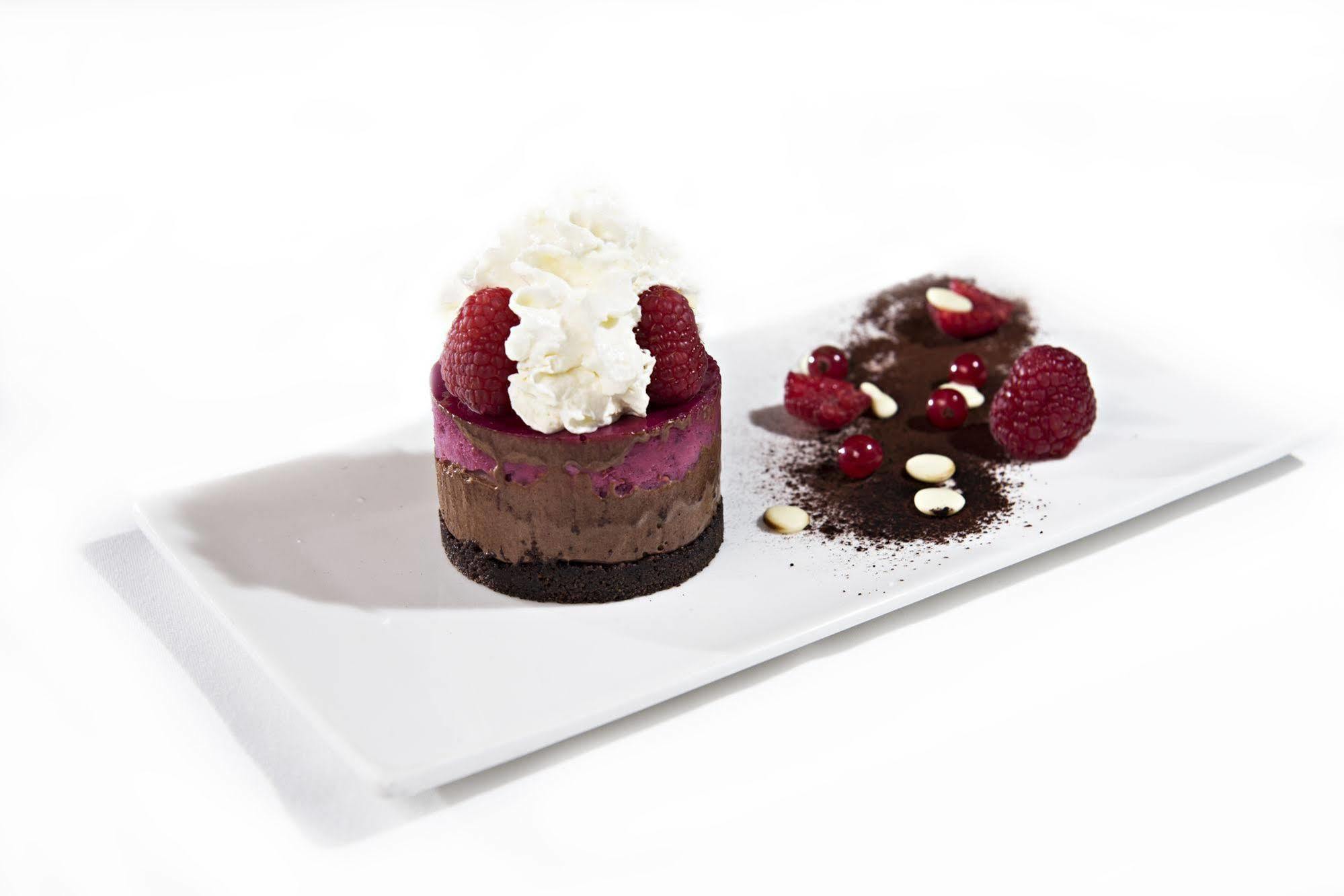 Mama's Design & Boutique Hotel 4*