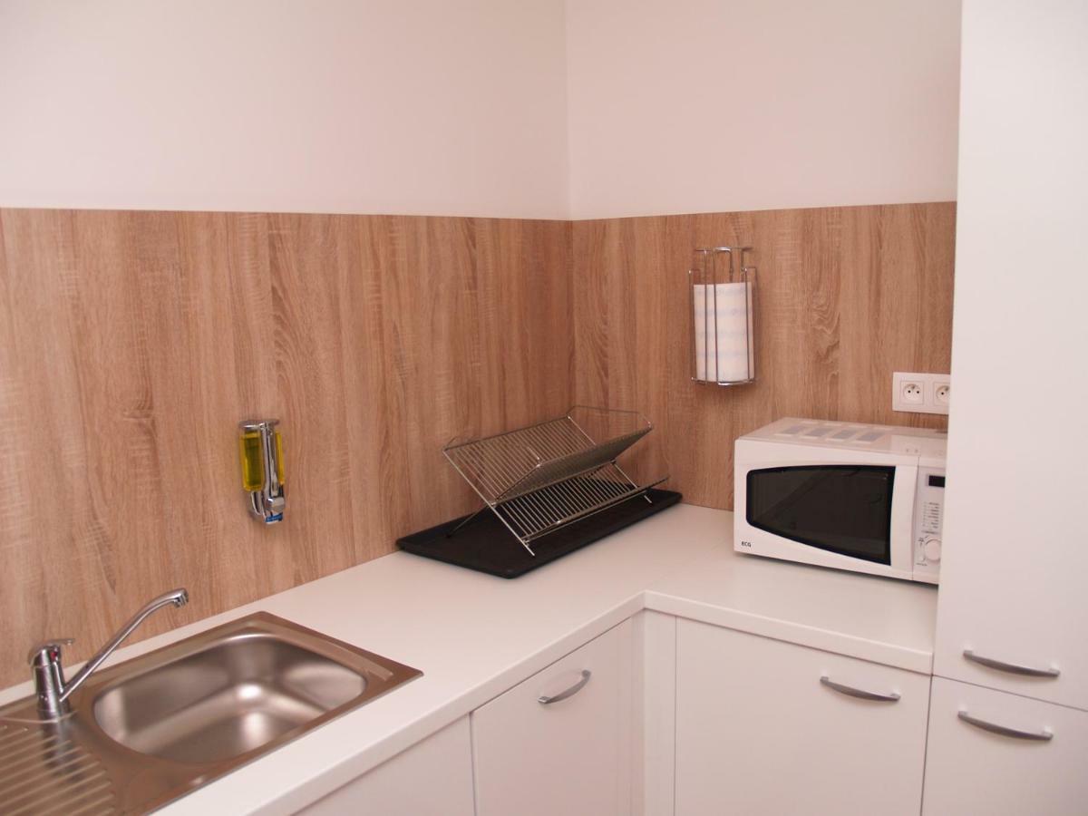 Elegant Mileticova, Free Parking Apartment Bratislava