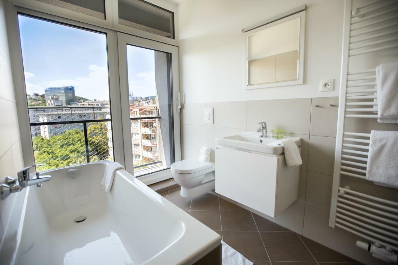 Restart Apartment *