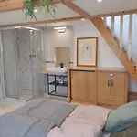 Studio Blizko Centra, Zilinska 20