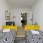 Central Apartment - Folk District