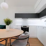 Sky Park New 1-Bedroom Apartment