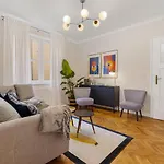 Lam Modern Art Apartment - Ac - Free Parking