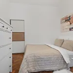Grand Elegant Apartment