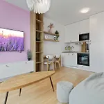 Lam Lavender - Free Parking