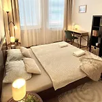 Apartment Tina - Old Town, Ac, Free Private Parking