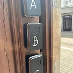 C Private Room In City Center In Bratislava