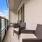Twin Apartment 1 In Bratislava - With Parking