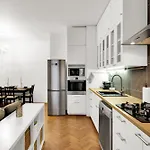 Comfort Zone Apartment