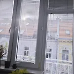 Studio Old Town W Balcony Only 5 Min Danube River