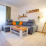 Cozy Little Apartment In Old Tw