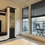 Elegant Escape Apartment II - City Centre & Free Parking