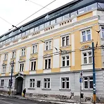Modern & Historic Apartment