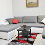 Modern & Historic Apartment