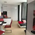 Panorama Tower- Modern Apartment With Parking