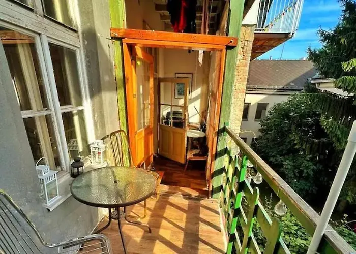 Big Apartment In City Center & Private Parking