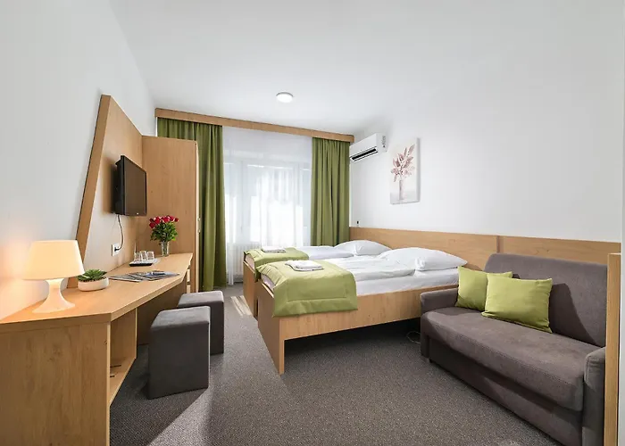 Hotel Plus
