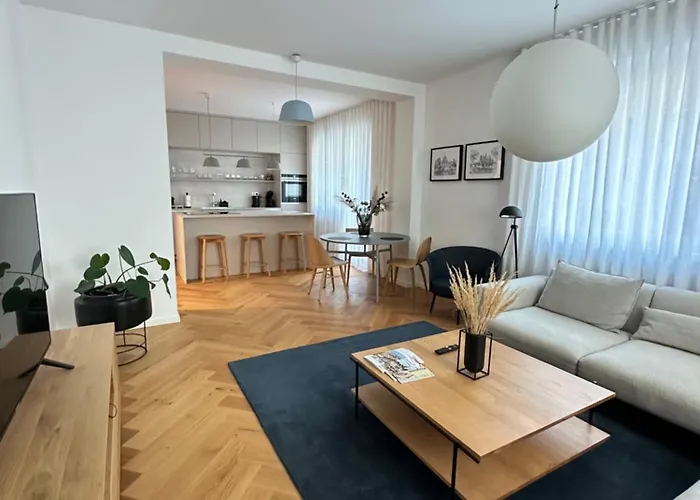 Bratislava Oldtown Apartment 130M2 ,60M2 Terrace And 2 Bathrooms