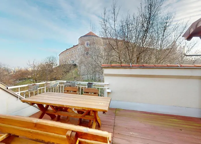 Sag Apartment Close To The Castle Free Parking