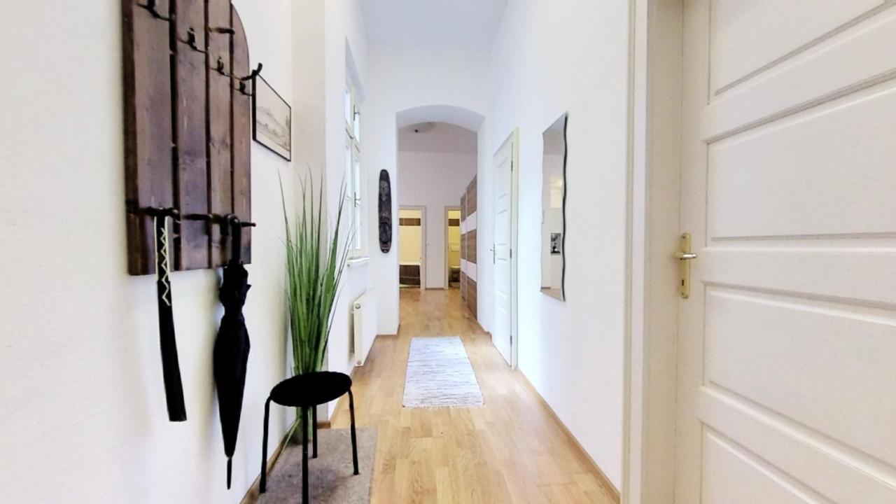 Apartment Central Apartmany Biela Street Pressburg