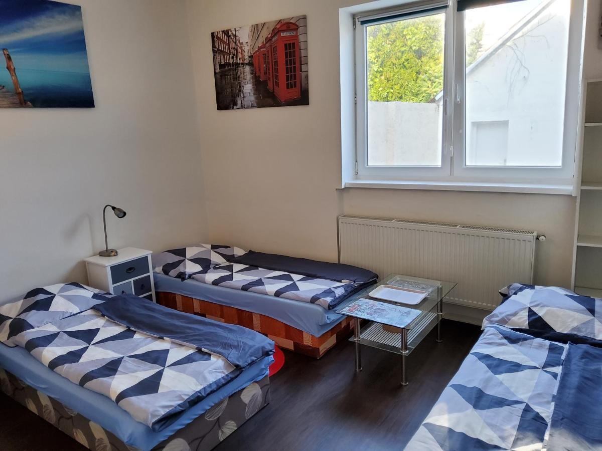 House Apartments, Terrace Grill, Guarded Private Parking, Fast Wifi. * Bratislava