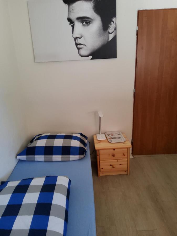 Guest house House Apartments, Terrace Grill, Guarded Private Parking, Fast Wifi. Bratislava