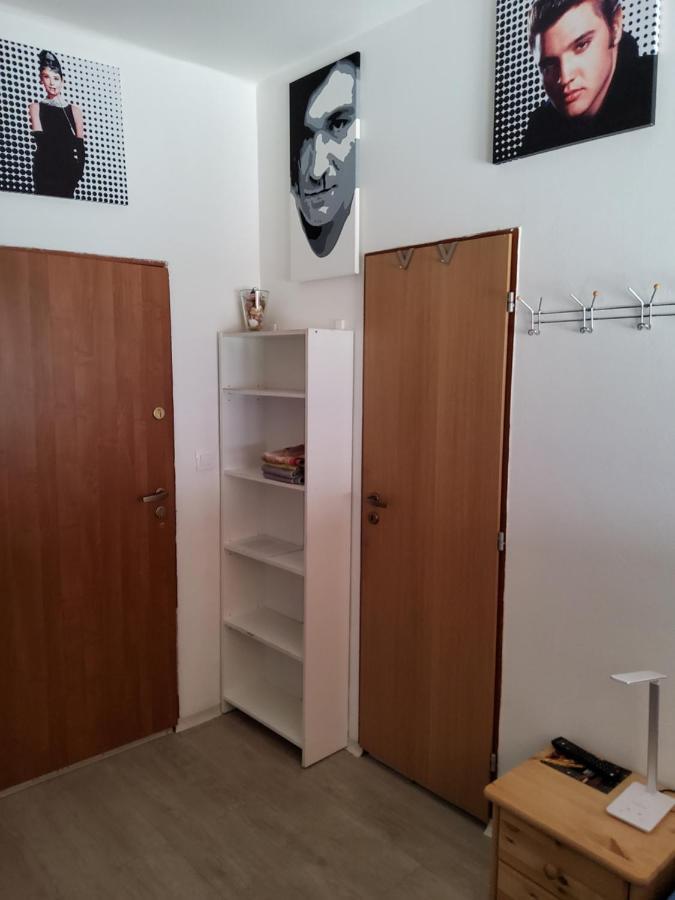 House Apartments, Terrace Grill, Guarded Private Parking, Fast Wifi. * Bratislava