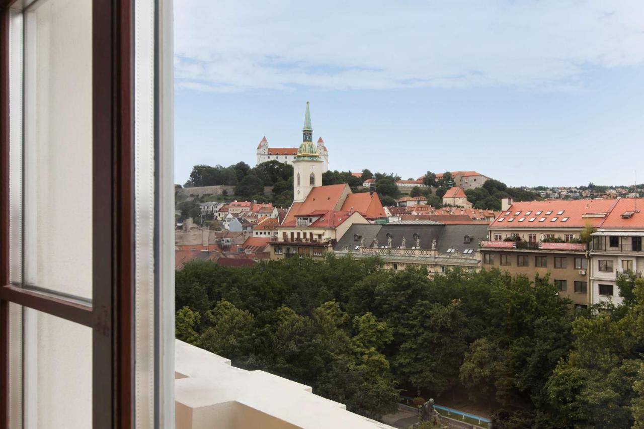 Radisson Blu Carlton Hotel, Hotel Bratislava