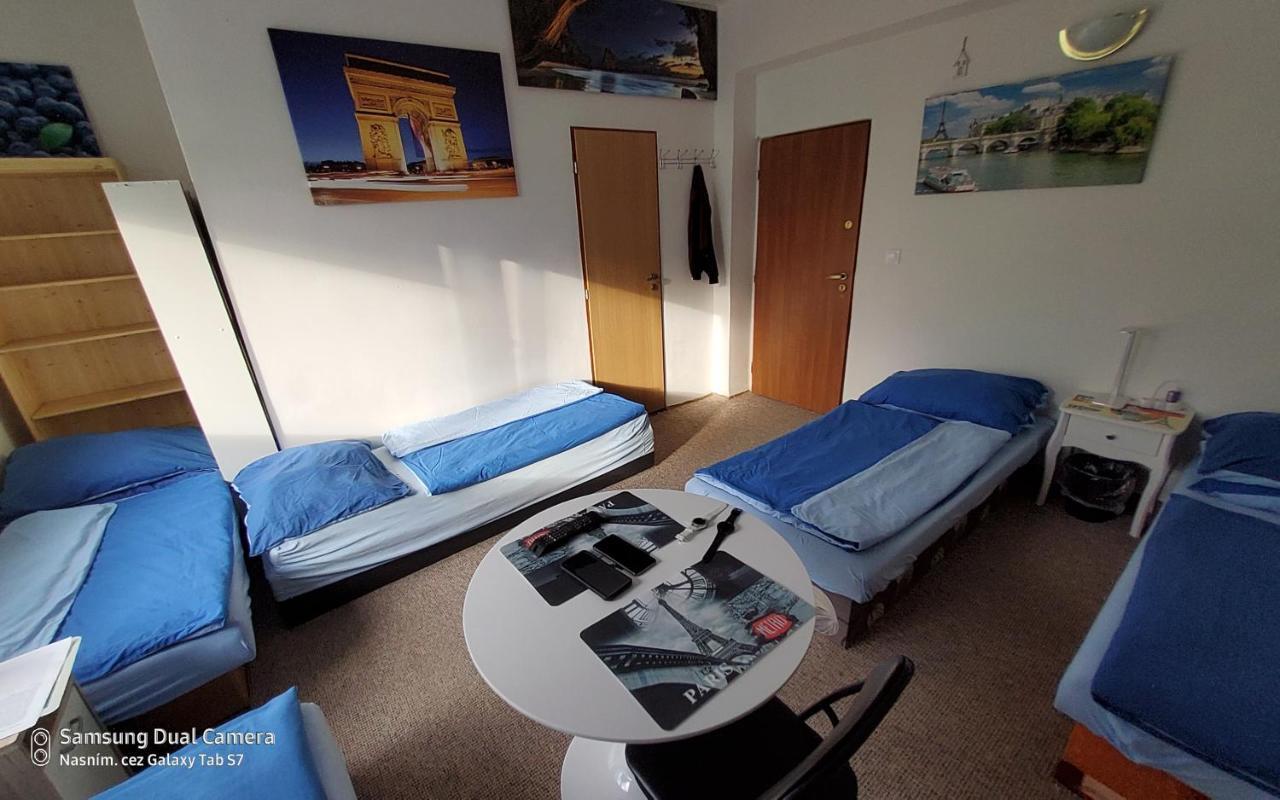 House Apartments, Terrace Grill, Guarded Private Parking, Fast Wifi. *