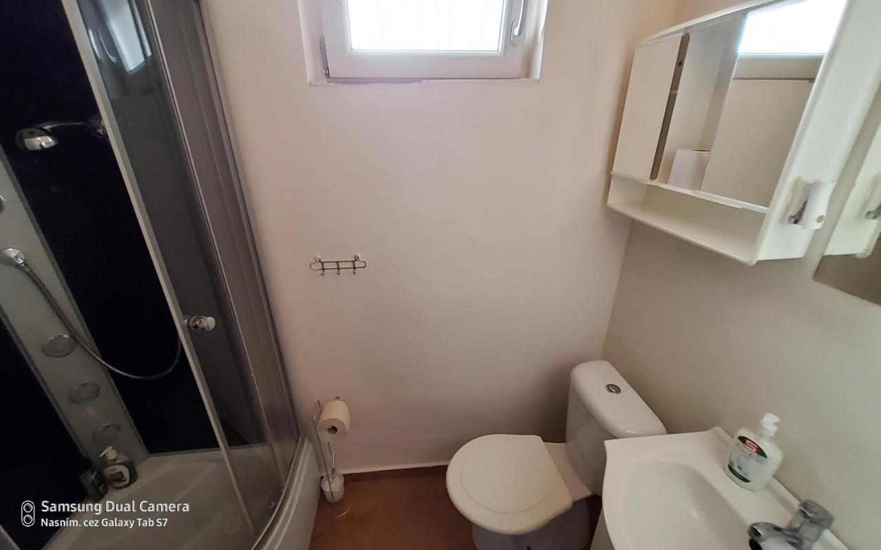 Guest house House Apartments, Terrace Grill, Guarded Private Parking, Fast Wifi. Bratislava