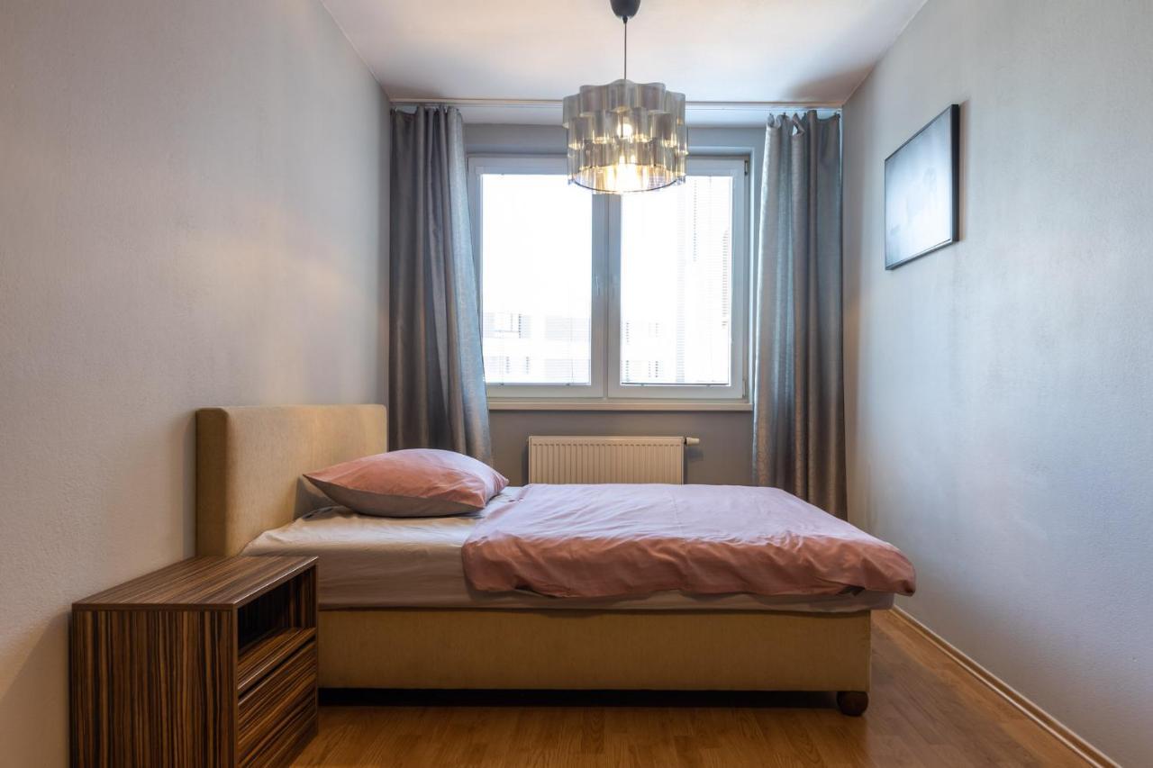 V Aleji Apartment