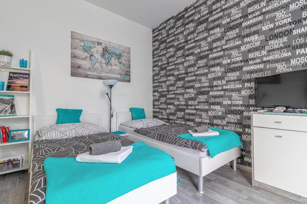 Apartamento -apartment Near The Center With A Balcony Bratislava