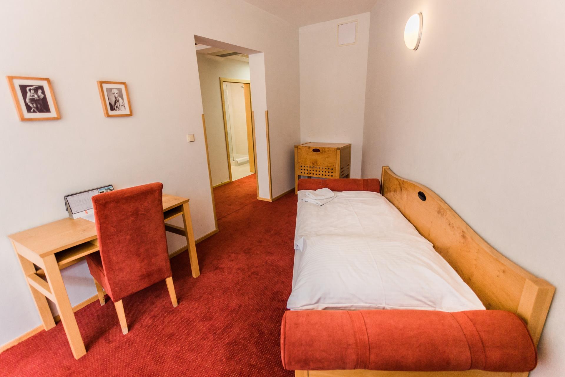 Hotel Set 4*