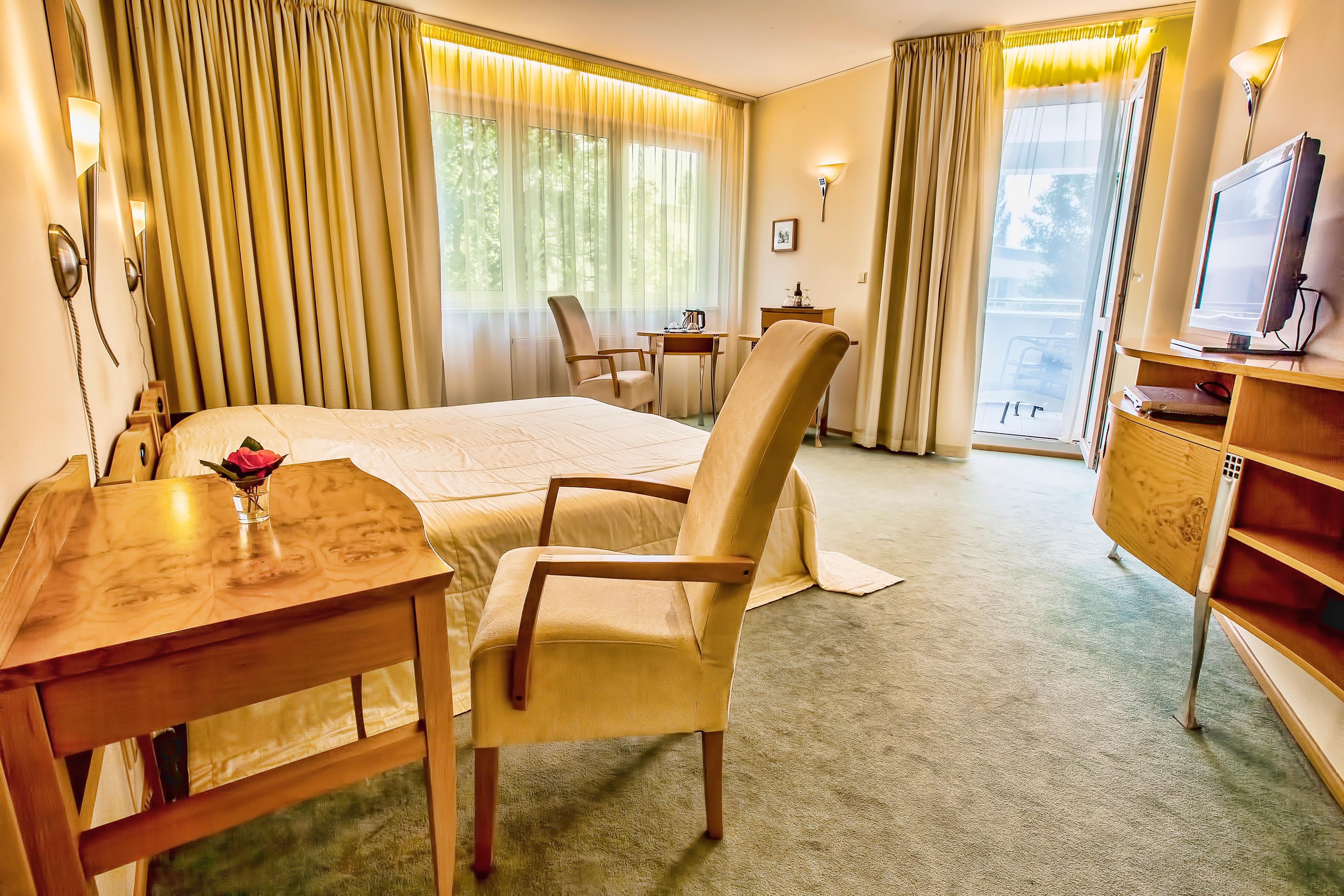 Hotel Set 4*