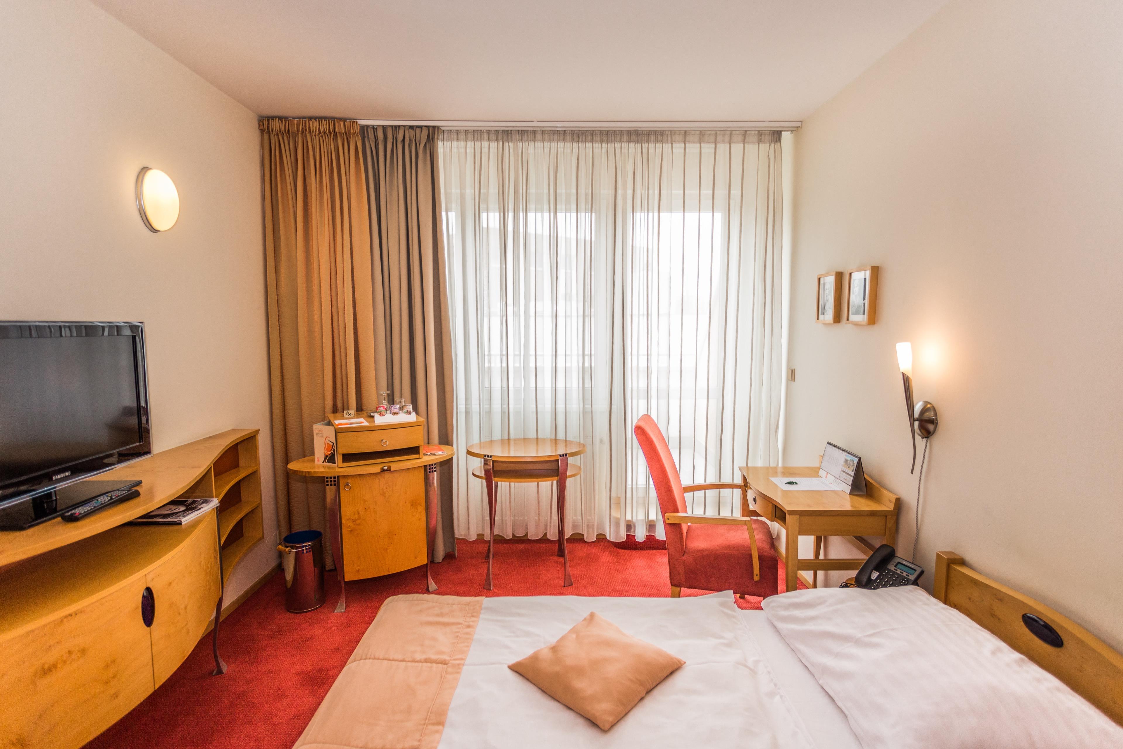 Set Hotel