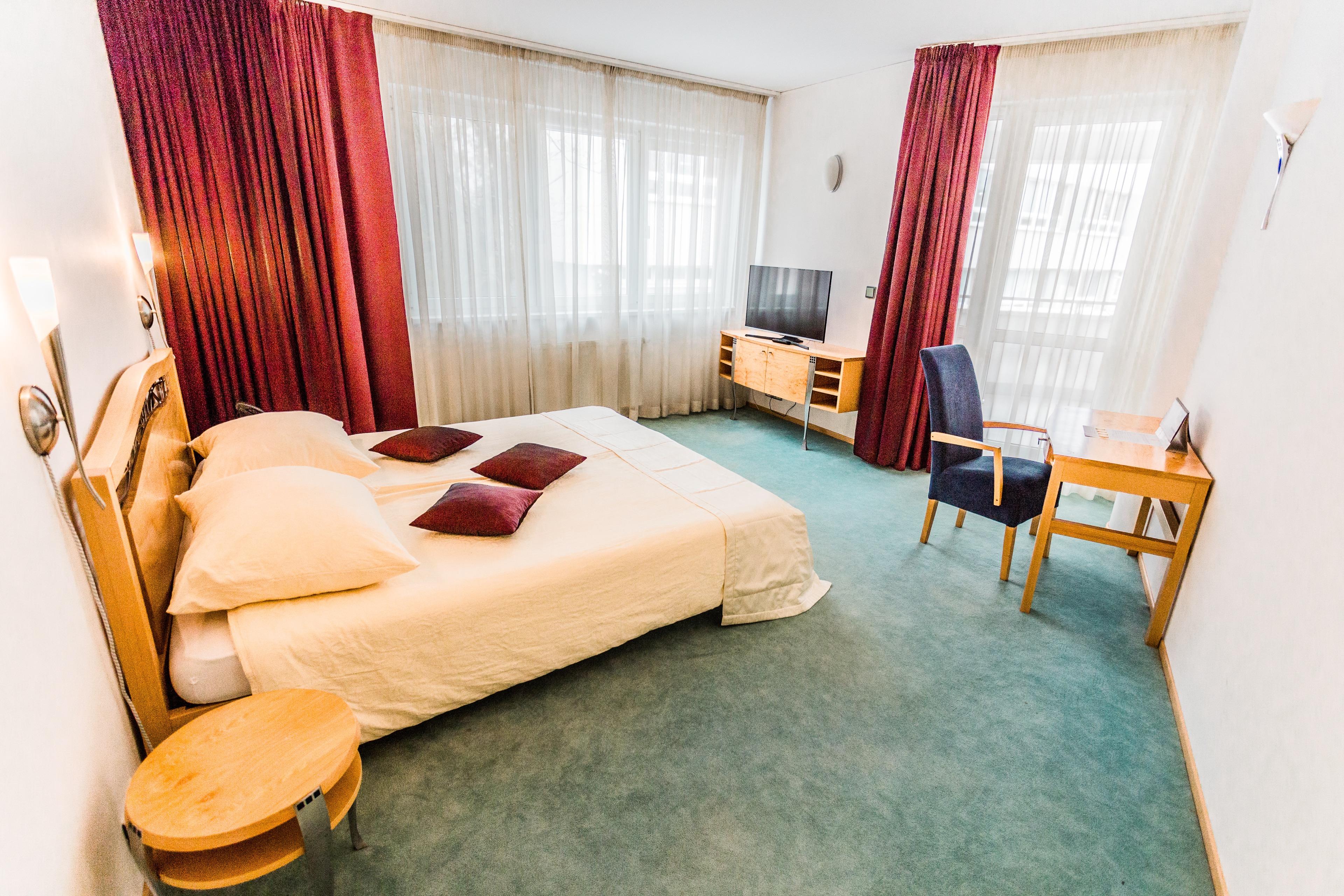 Hotel Set 4*