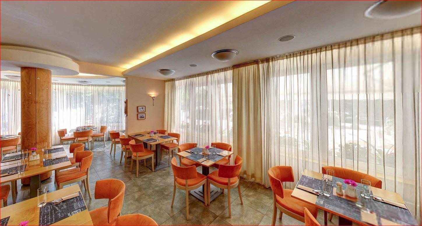 Hotel Set