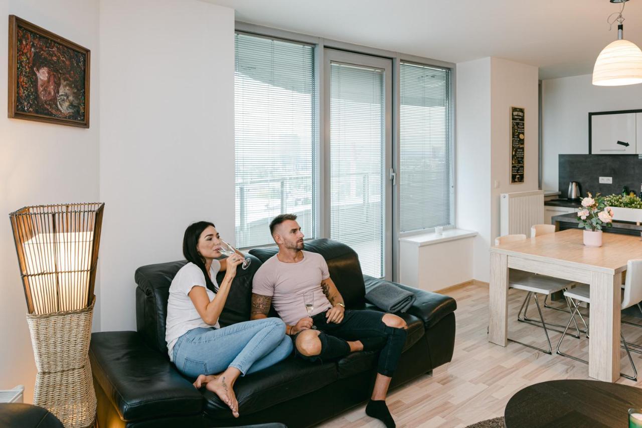 Apartment Slavic Spacious Bratislava