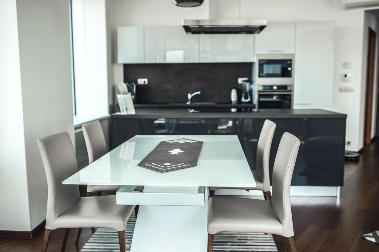 Voir Apartment Apartment *