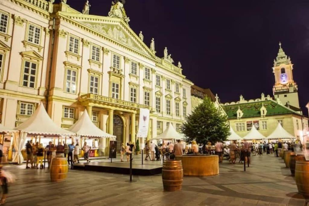 Apartamento Diamond In Old Town With Free Parking Bratislava