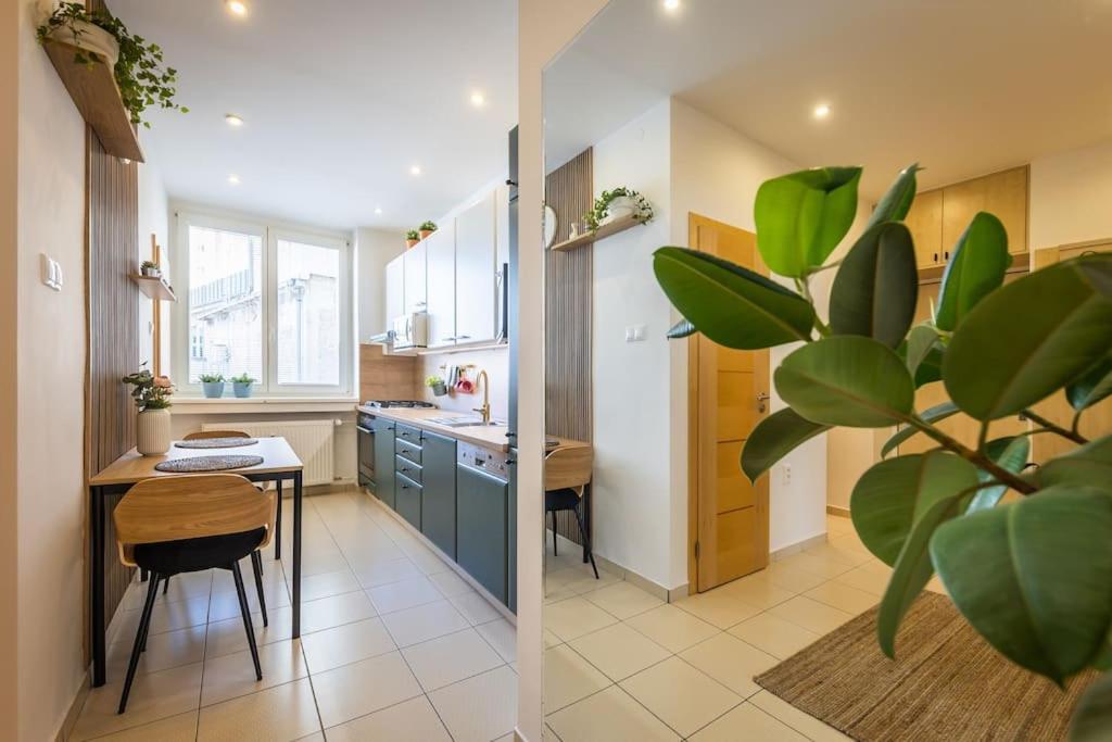 Apartment I & I Apart, Garage - Historical Old Town *