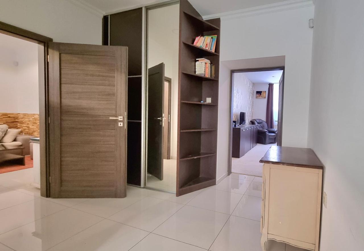 Apartment Spacious In Center *
