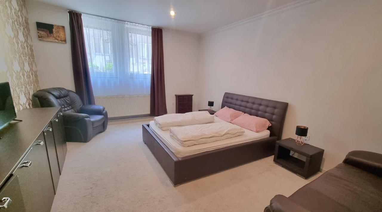 Apartment Spacious In Center