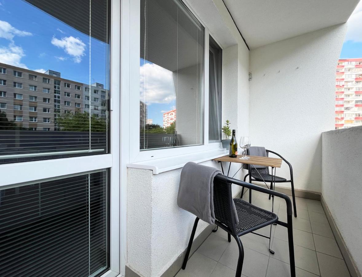 Apartamento New Cozy Studio, Ac & Free Private Parking *